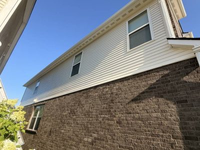 Complete Vinyl Siding Cleaning