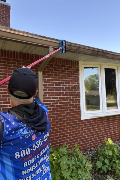 Gutter<br/>Cleaning